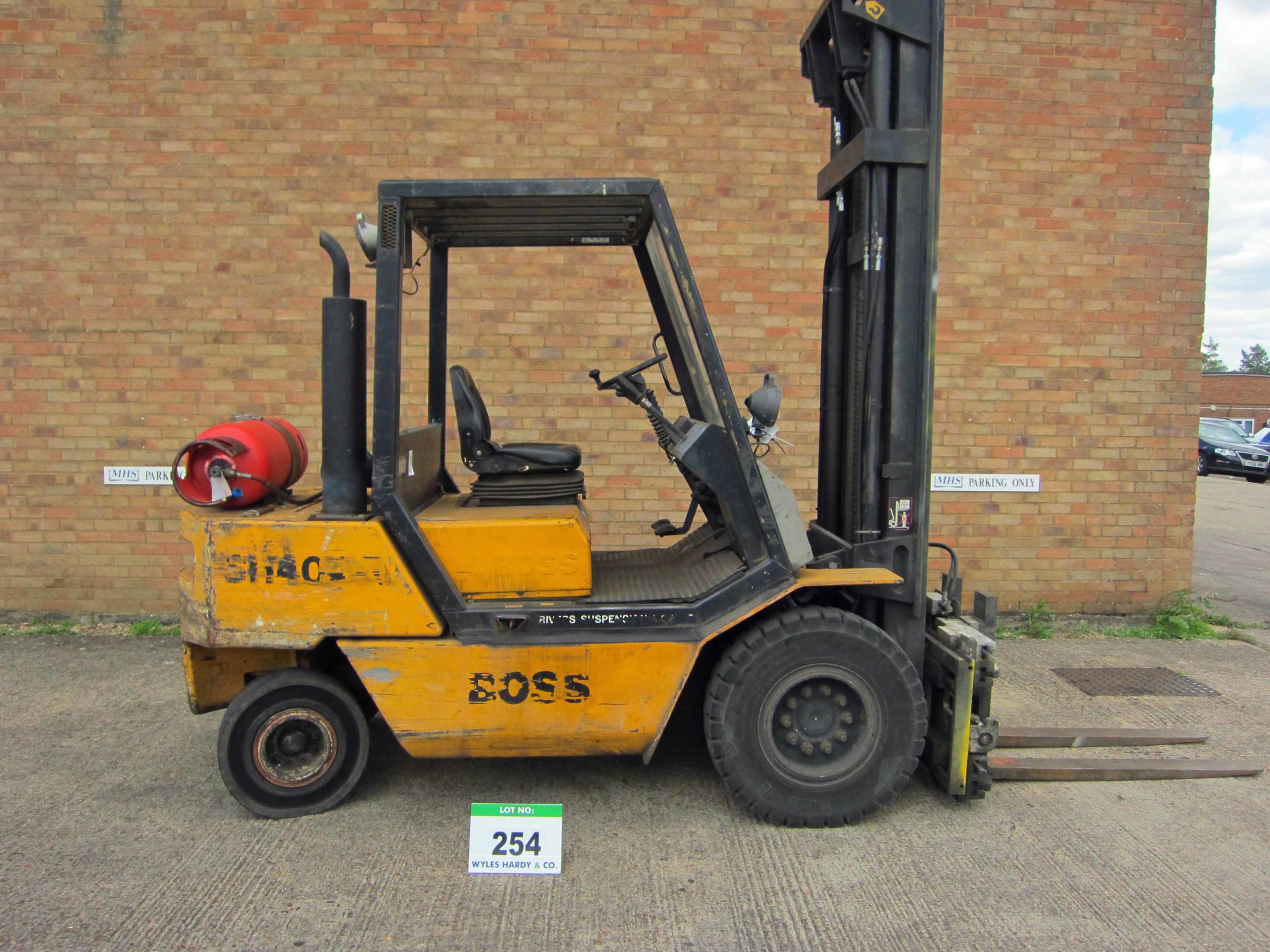 Timed Online Auction Of The Entire Contents Of A Forklift Truck Attachment Coded Welding And Fabrication Engineers Wyles Hardy Co